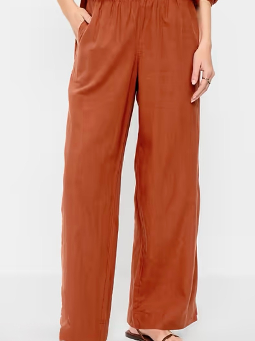 Old Navy Wide-Leg Pull-On Pants in Rust